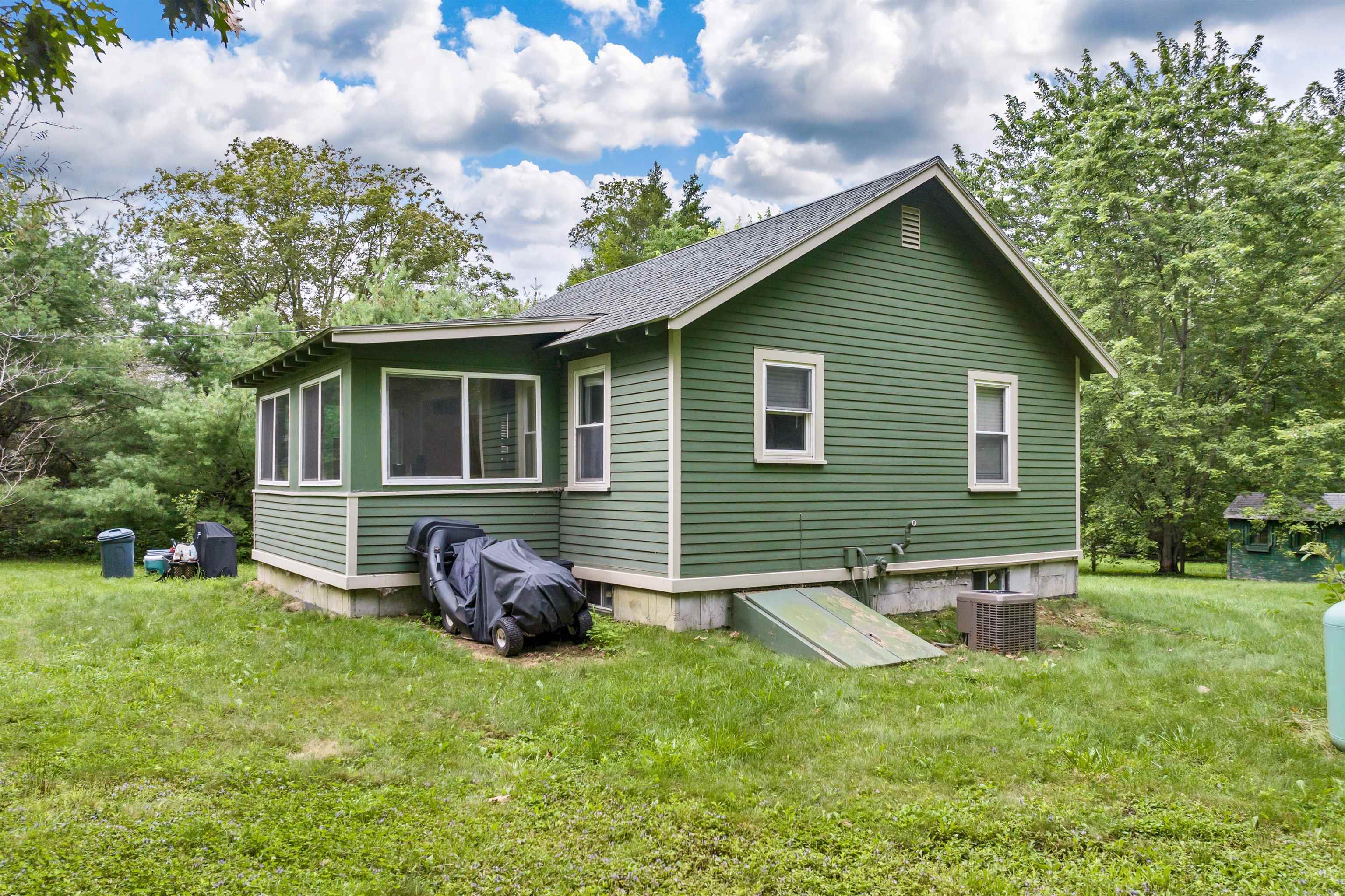 1 White Grove Road Nottingham, NH 03290 - Photo 6 of 36 Gallery Image 6