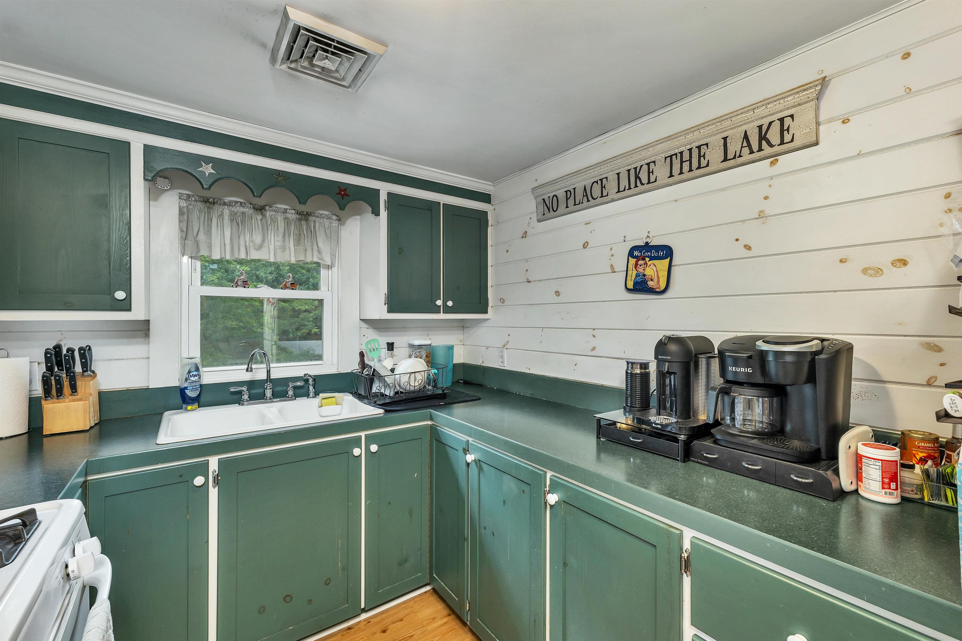 1 White Grove Road Nottingham, NH 03290 - Photo 8 of 36 Gallery Image 8