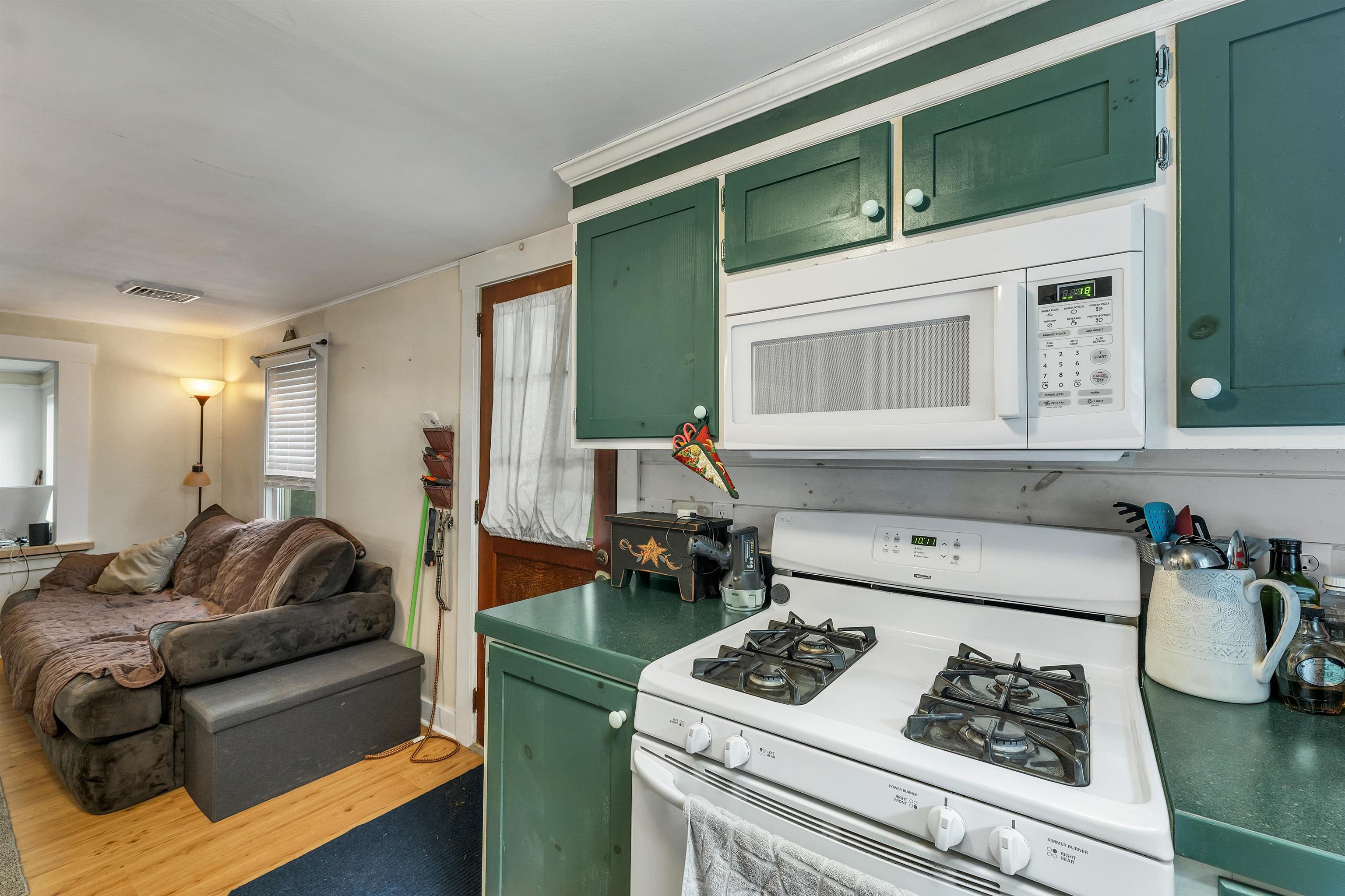 1 White Grove Road Nottingham, NH 03290 - Photo 9 of 36 Gallery Image 9