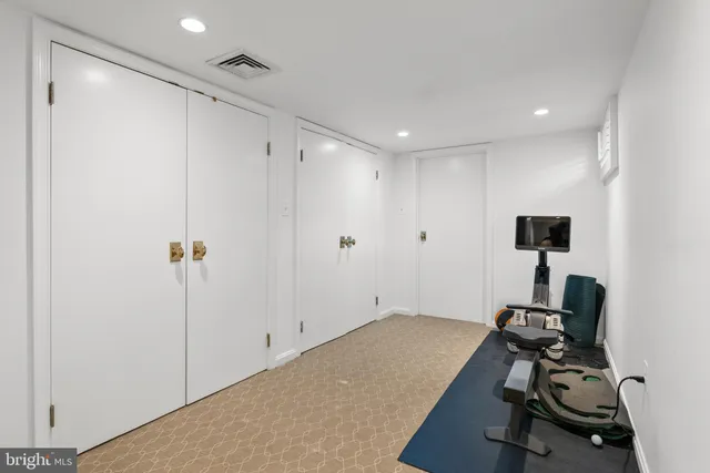 $7,000 | 400 South Lee Street, Alexandria, VA 22314