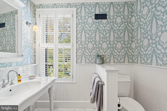 $7,000 | 400 South Lee Street, Alexandria, VA 22314