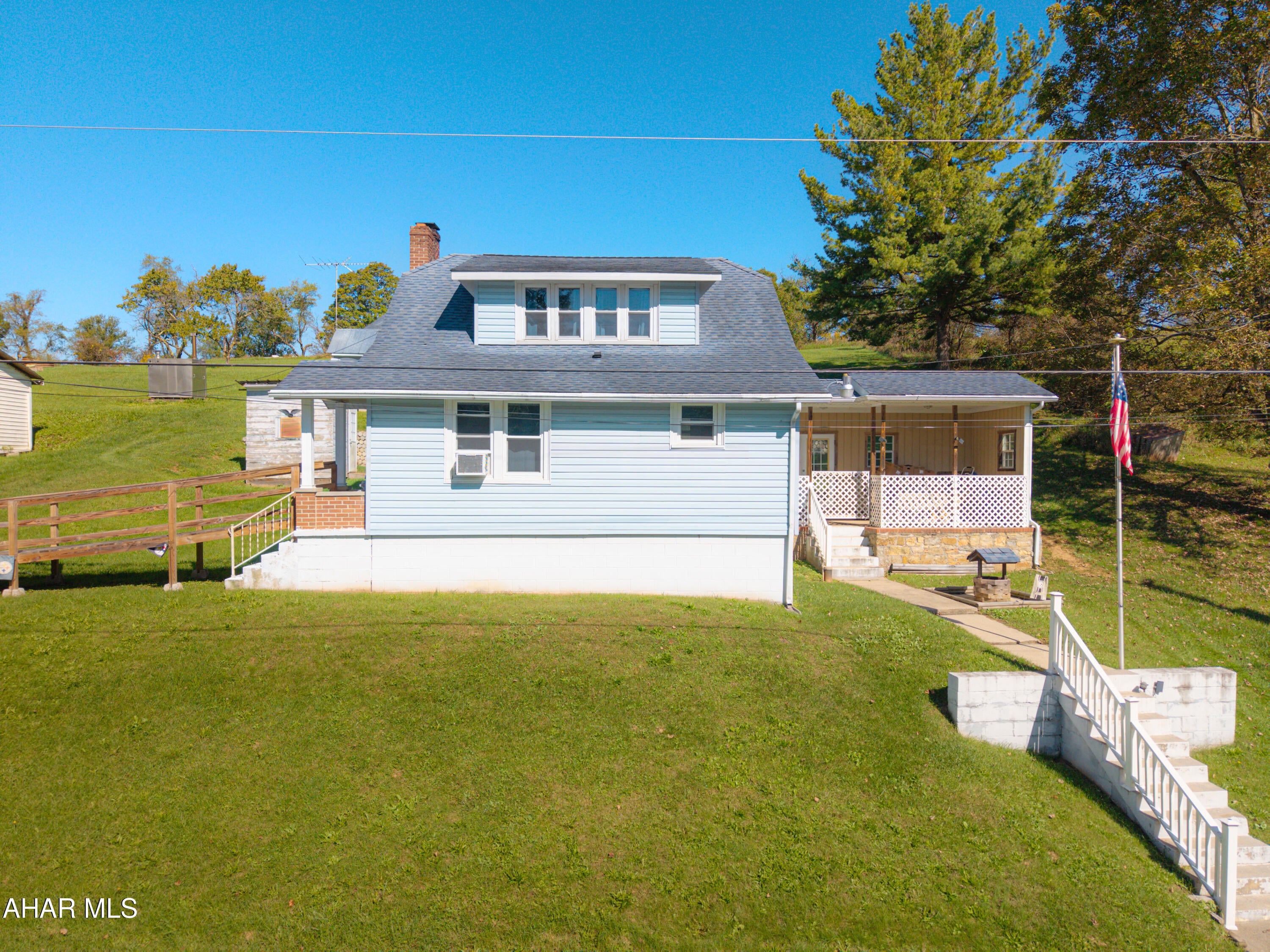 443 Ott Town Road Everett, PA 15537 - Photo 5 of 39 Gallery Image 5
