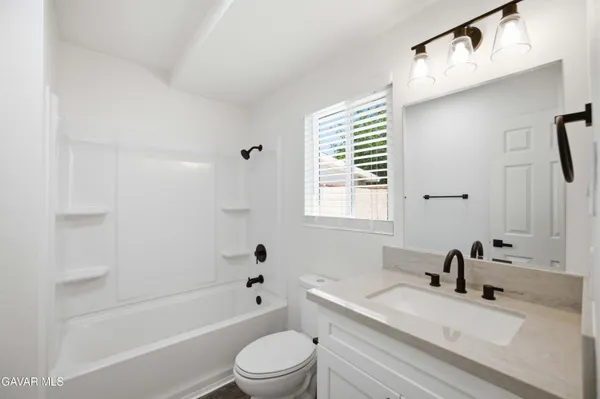 $3,195 | 1807 West Ave K8, Lancaster, CA 93534