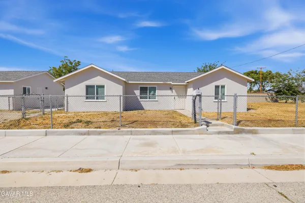 $3,195 | 1807 West Ave K8, Lancaster, CA 93534