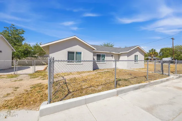 $3,195 | 1807 West Ave K8, Lancaster, CA 93534