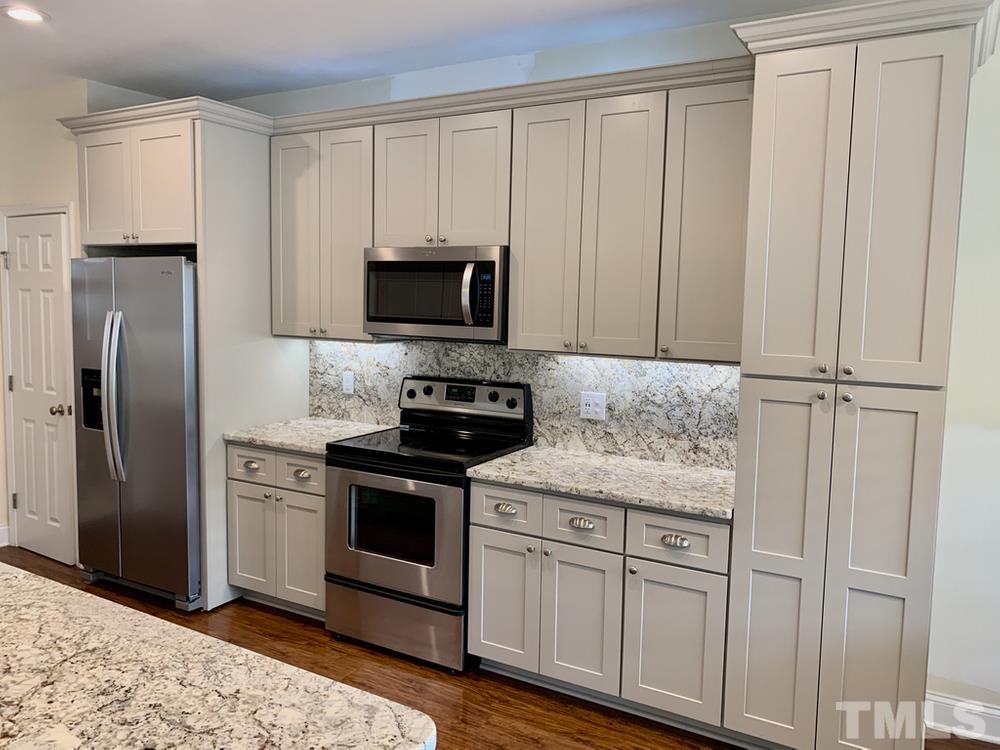 5938 Brambleberry Way Raleigh, NC 27616 - Photo 2 of 5 5938 BRAMBLEBERRY WAY, RALEIGH, NC 27616 Kitchen 1A | The Prosperous Agency | Yoana Nin