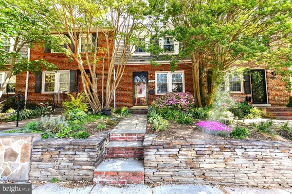 $699,900 | 2117 North Brandywine Street, Arlington, VA 22207