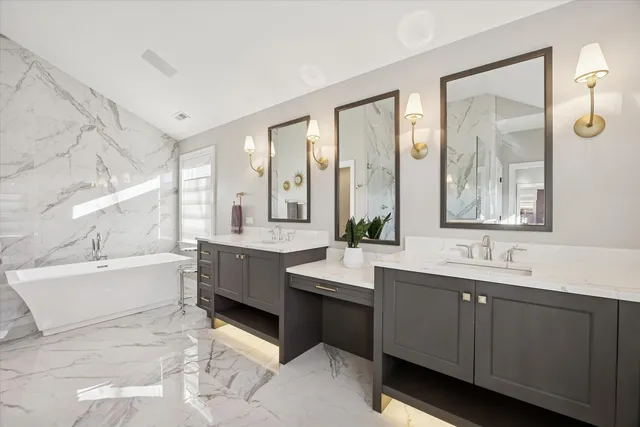 $2,075,000 | 562 Fairfield Avenue, Elmhurst, IL 60126