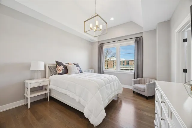 $2,075,000 | 562 Fairfield Avenue, Elmhurst, IL 60126