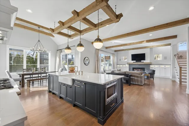 $2,075,000 | 562 Fairfield Avenue, Elmhurst, IL 60126