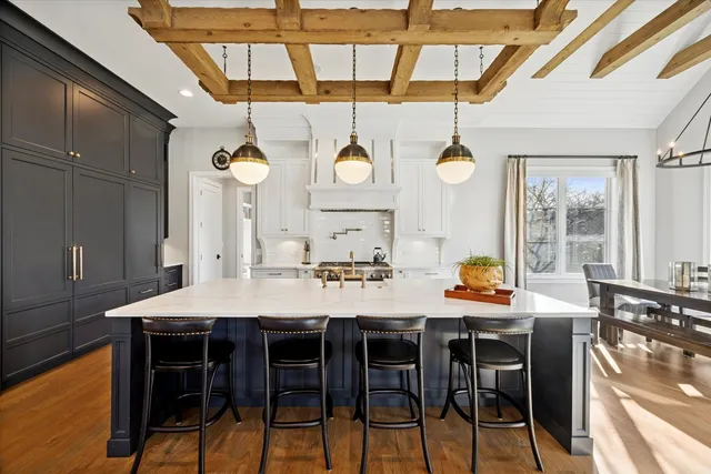 $2,075,000 | 562 Fairfield Avenue, Elmhurst, IL 60126