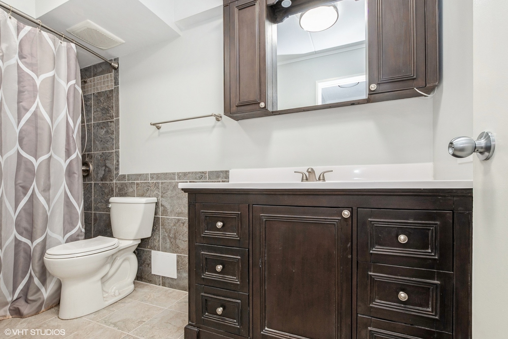 956 Olive Road, Unit A1 Homewood, IL 60430 - Photo 8 of 10 Gallery Image 8