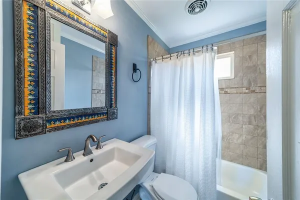 $2,850 | 7302 Kenwell Street, Dallas, TX 75209