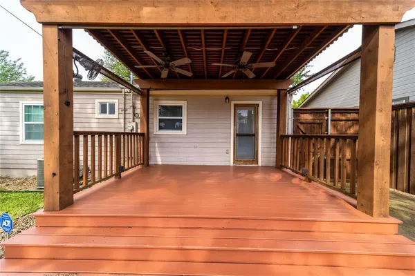 $2,850 | 7302 Kenwell Street, Dallas, TX 75209