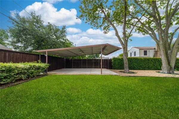 $2,850 | 7302 Kenwell Street, Dallas, TX 75209