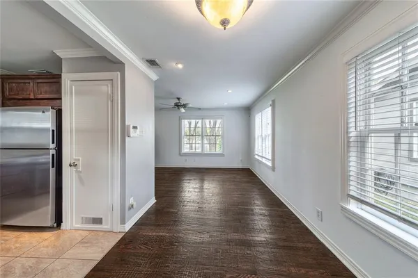 $2,850 | 7302 Kenwell Street, Dallas, TX 75209