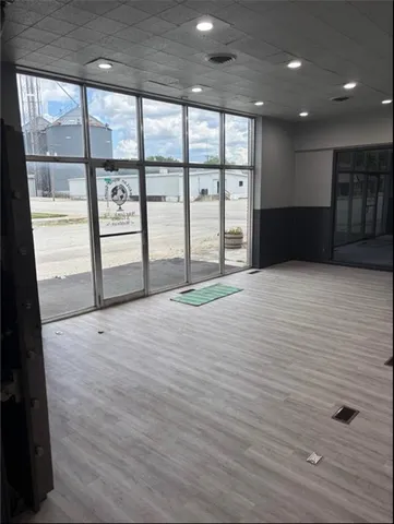 $114,900 | 100 Northeast 2nd Street, Hardin, MO 64035