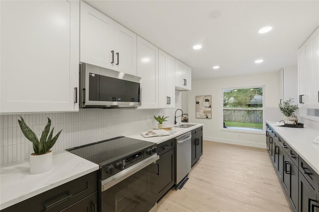 435 Mehlenbacher Road Largo, FL 33770 - Photo 23 of 44