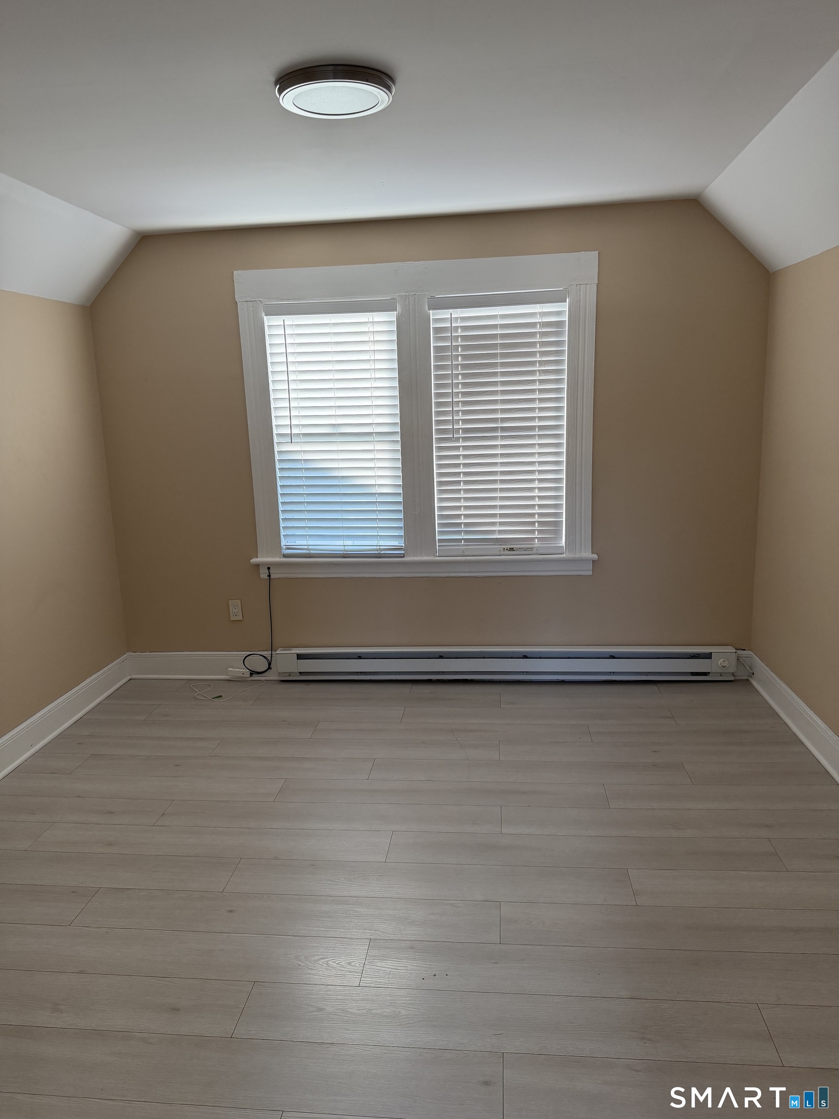 220 Alpine Street Bridgeport, CT 06610 - Photo 4 of 11