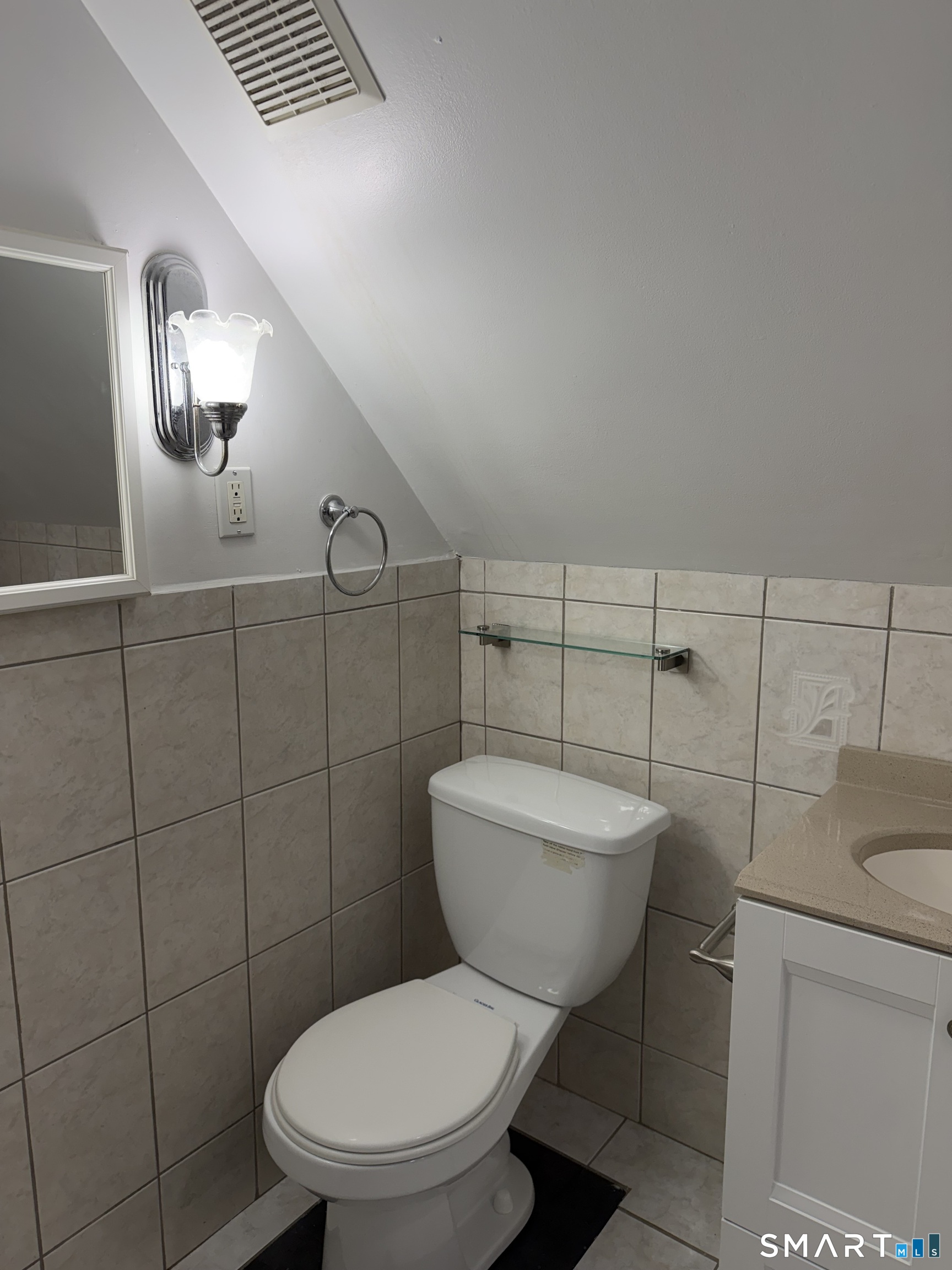 220 Alpine Street Bridgeport, CT 06610 - Photo 10 of 11