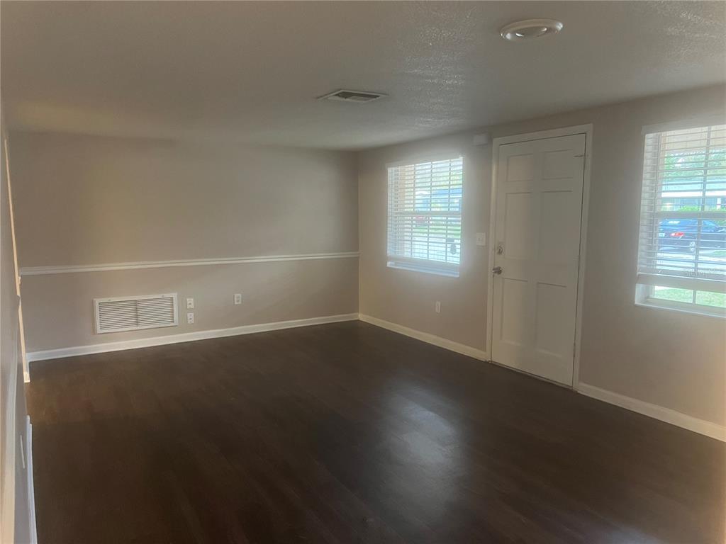7234 Magnolia Valley Drive New Port Richey, FL 34653 - Photo 3 of 27