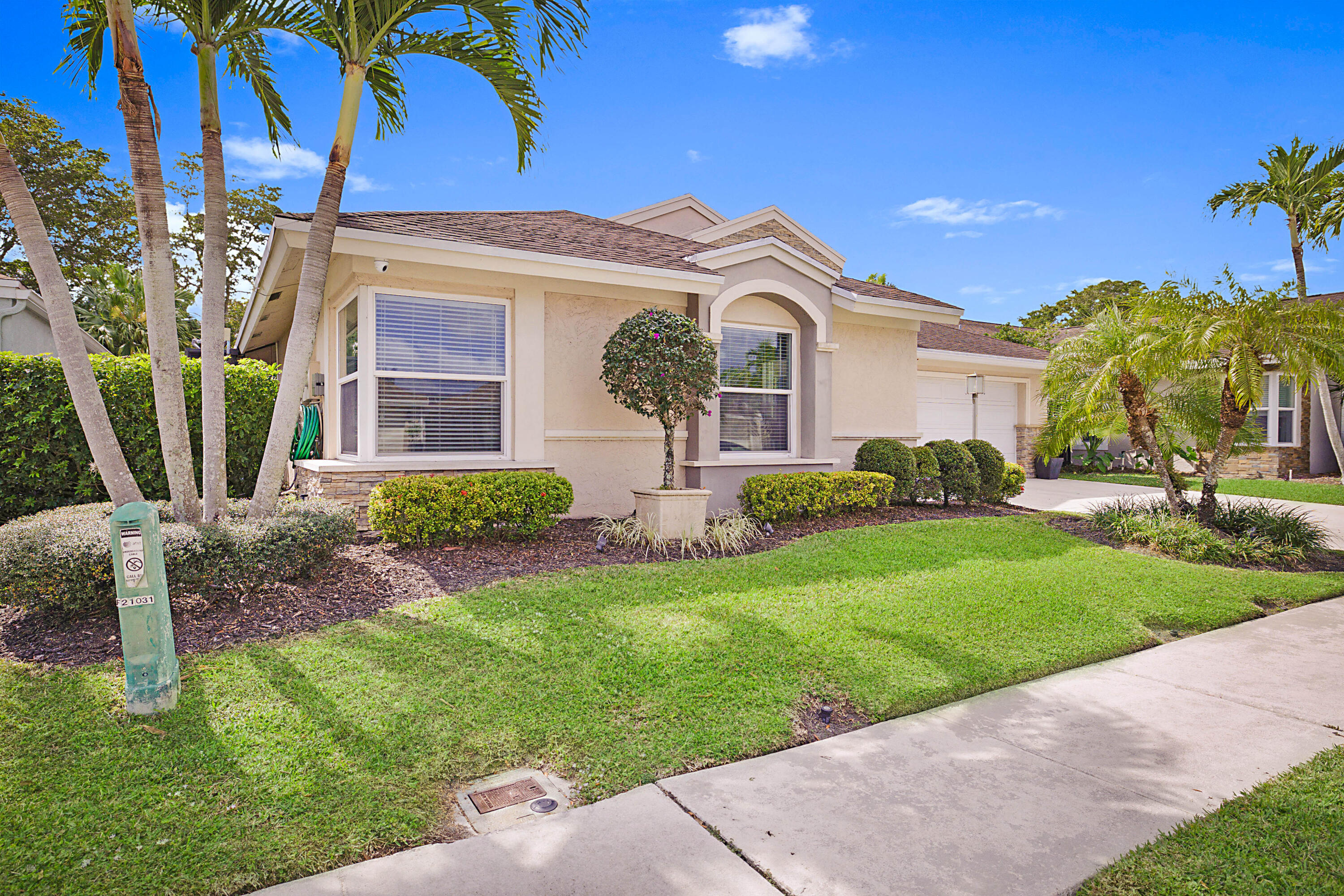 21031 Windemere Lane Boca Raton, FL 33428 - Photo 4 of 58 Exterior Front