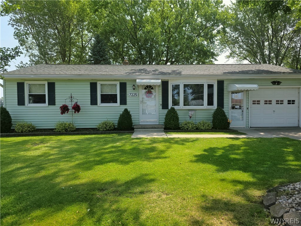 7225 Norman Road Wheatfield, NY 14120 - Photo 2 of 34