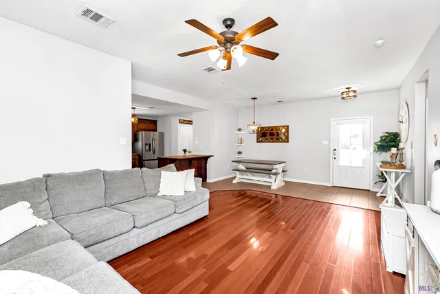 $214,900 | 11553 Mary Lee Drive, Denham Springs, LA 70726