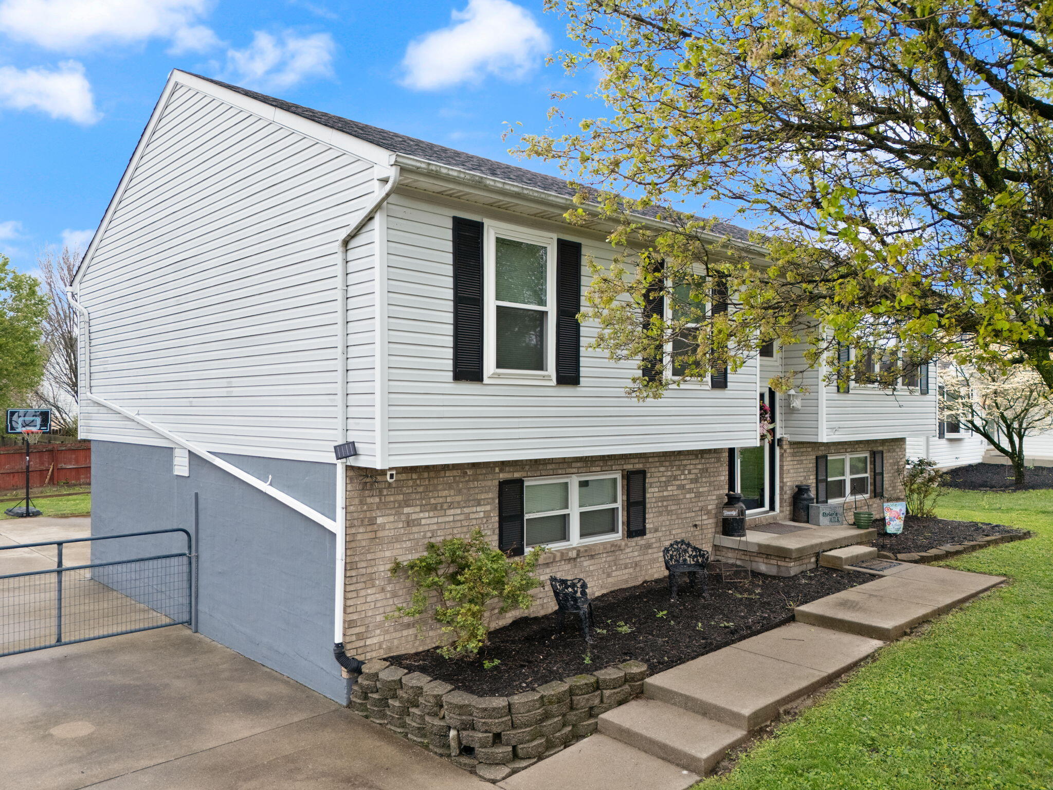 129 Ridge Crest Drive Nicholasville, KY 40356 - Photo 41 of 61 43-web-or-mls-DJI_20250411095045_0012_D