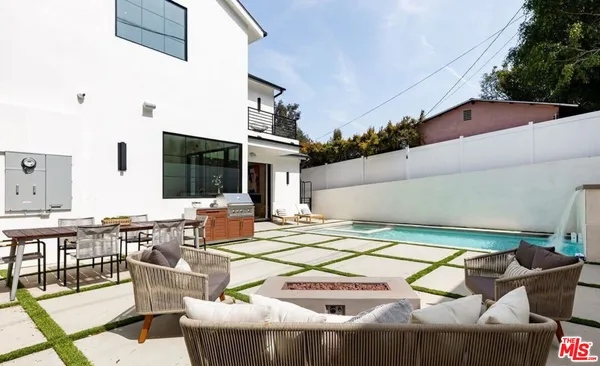 $26,850 | 2565 Patricia Avenue, Los Angeles, CA 90064