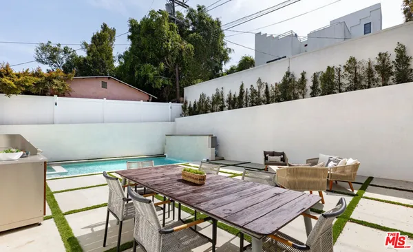 $26,850 | 2565 Patricia Avenue, Los Angeles, CA 90064