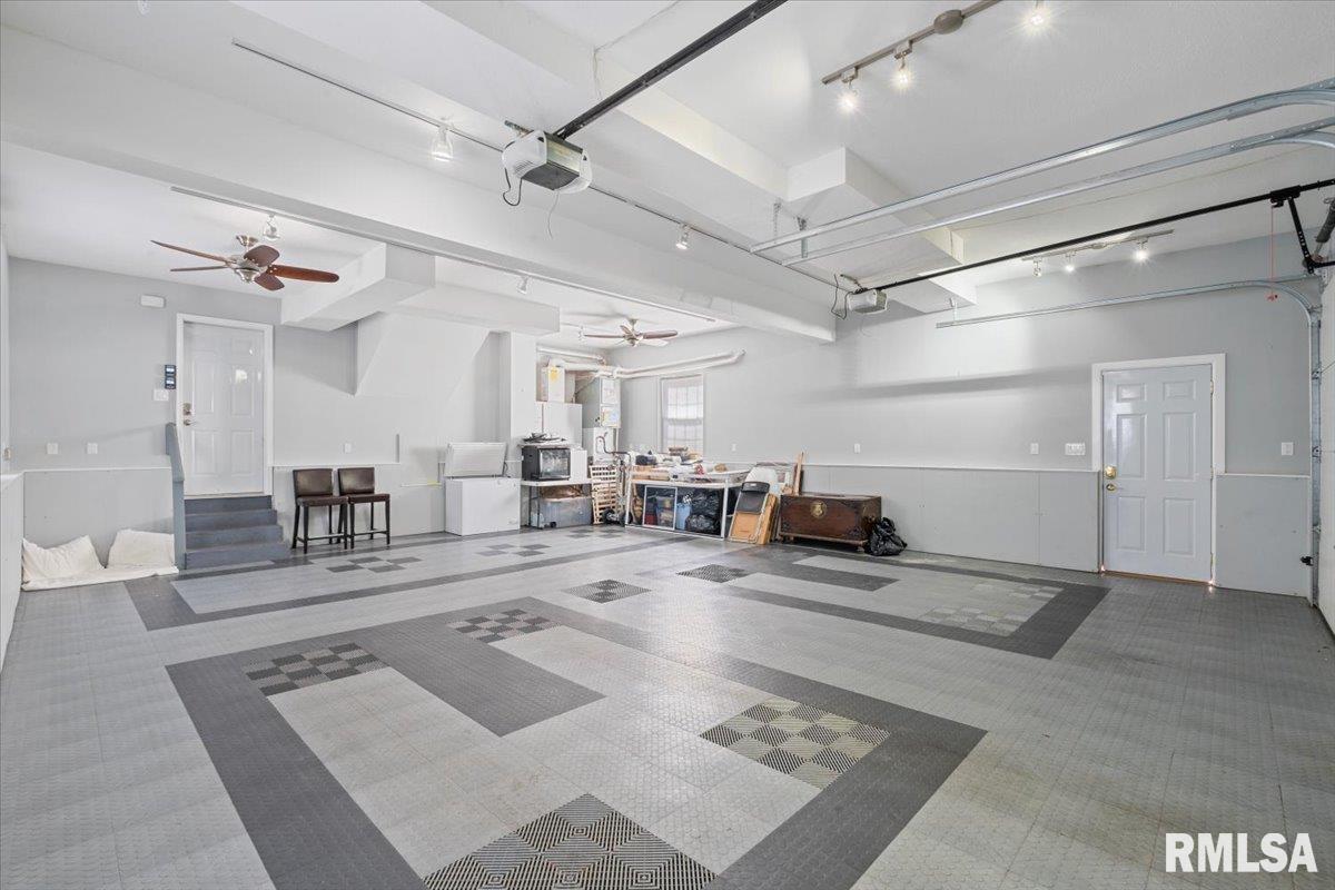 555 25th Avenue Moline, IL 61265 - Photo 36 of 41