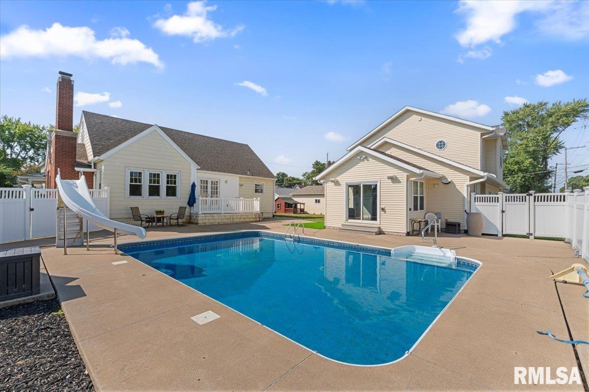 555 25th Avenue Moline, IL 61265 - Photo 40 of 41