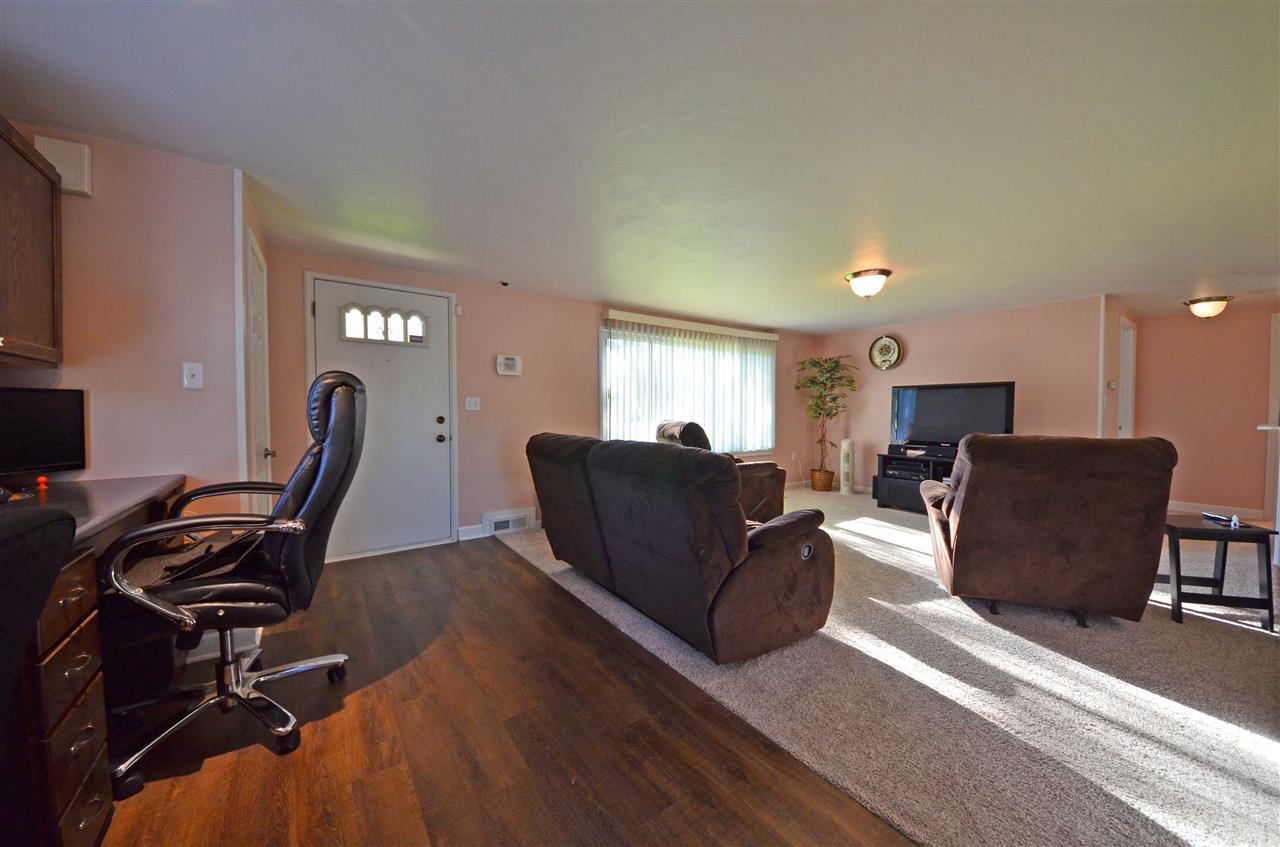 7311 Bluffton Road Fort Wayne, IN 46809 - Photo 5 of 17