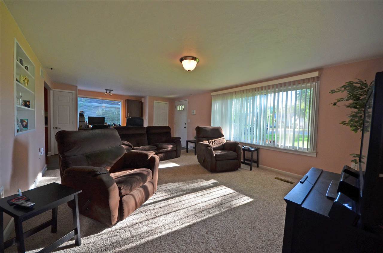 7311 Bluffton Road Fort Wayne, IN 46809 - Photo 6 of 17