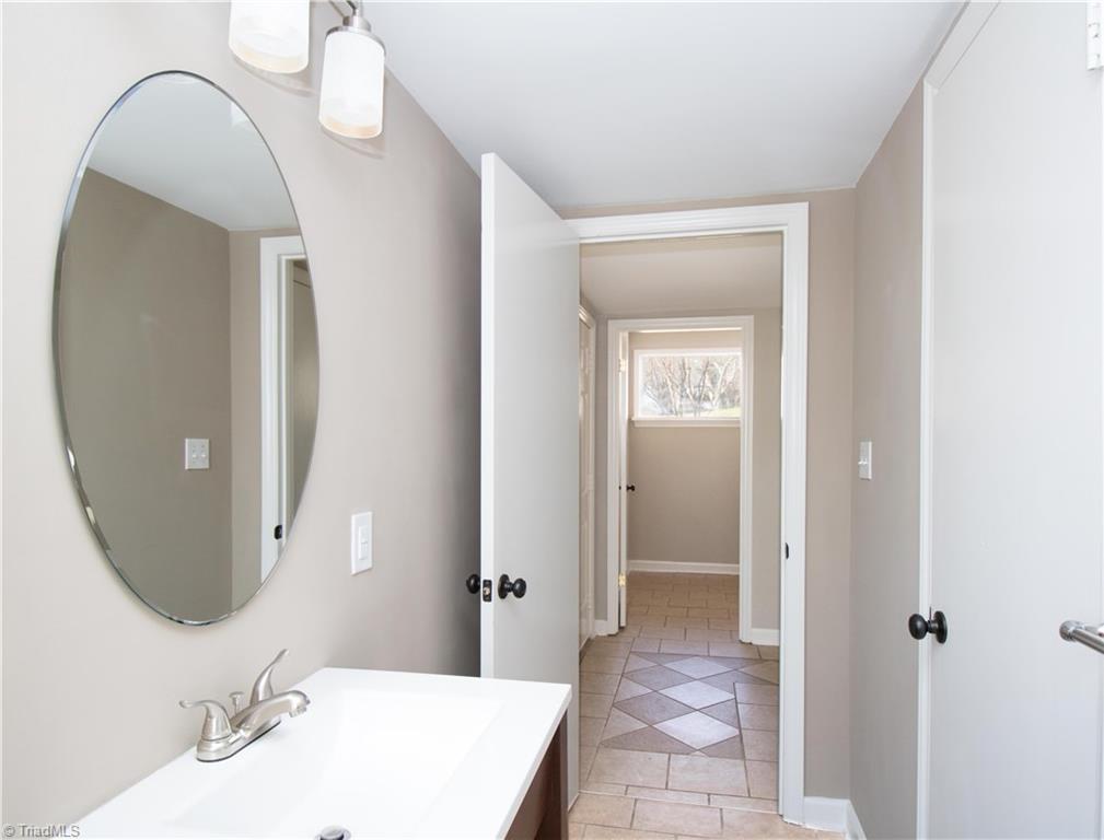 5665 Sweetbriar Road Pfafftown, NC 27040 - Photo 20 of 26 Gallery Image 20