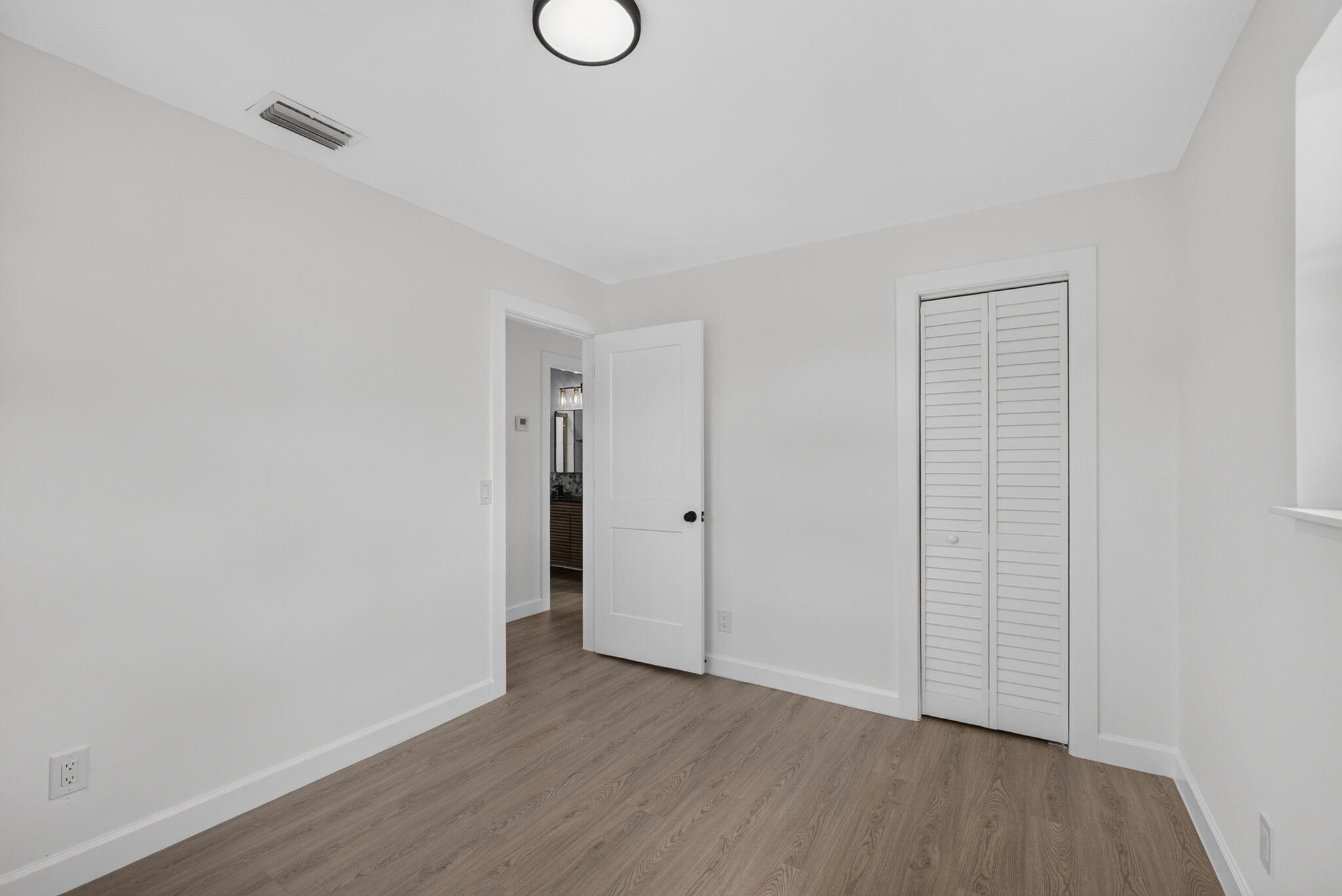 665 West 7th Street Riviera Beach, FL 33404 - Photo 39 of 62 39-web-or-mls-5D1A9350