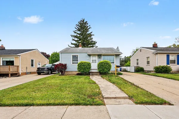 $115,000 | 17241 Beech Daly, Redford, MI 48240
