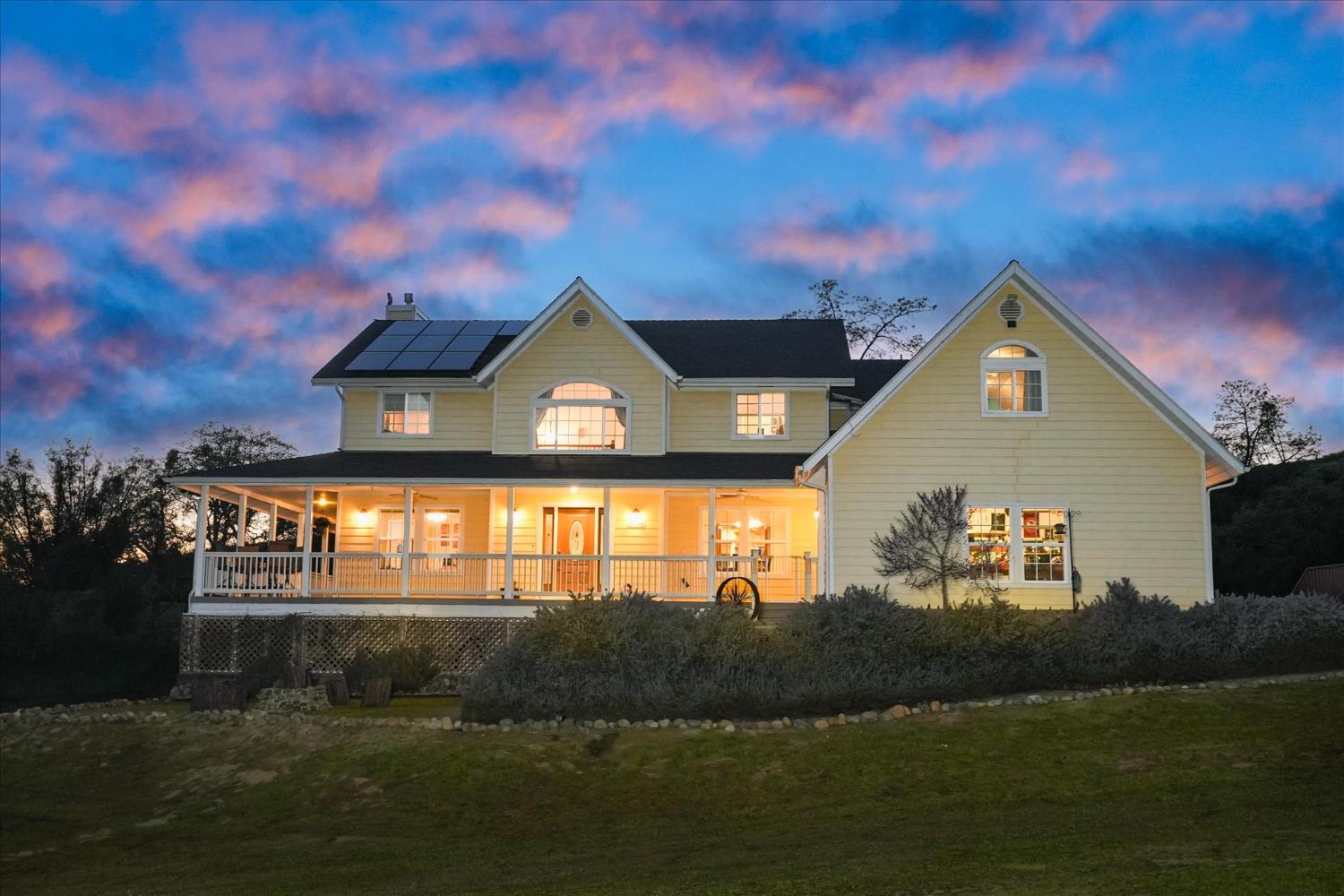 29348 Powder Horn Way Coarsegold, CA 93614 - Photo 1 of 63