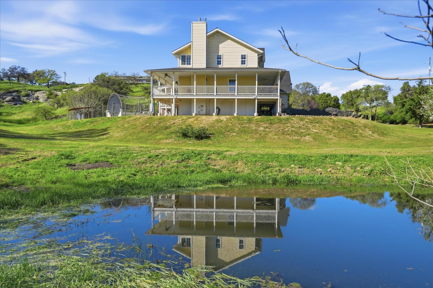 29348 Powder Horn Way Coarsegold, CA 93614 - Photo 2 of 63