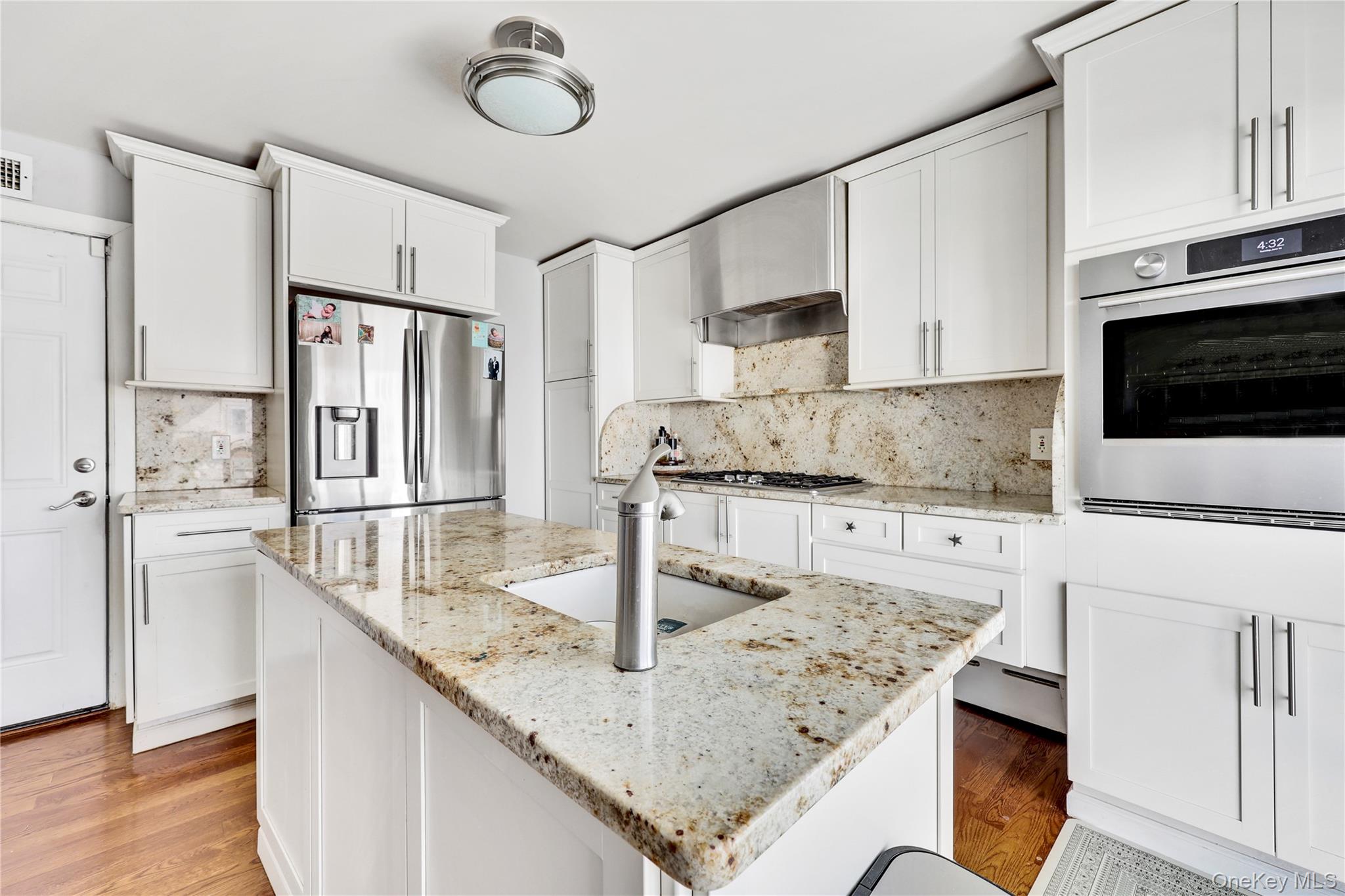 2775 Barbara Road Bellmore, NY 11710 - Photo 8 of 24