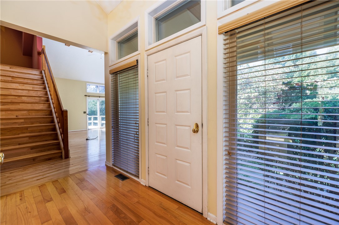 1 Woods Point Penfield, NY 14580 - Photo 11 of 49