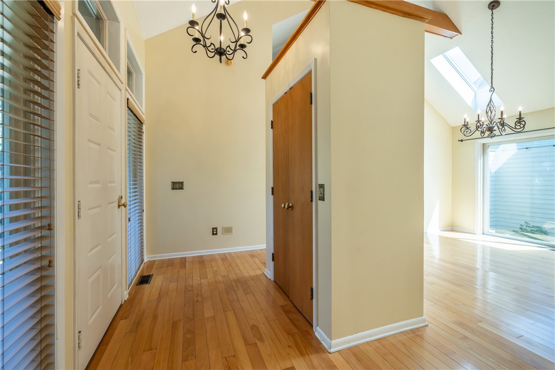 1 Woods Point Penfield, NY 14580 - Photo 13 of 49