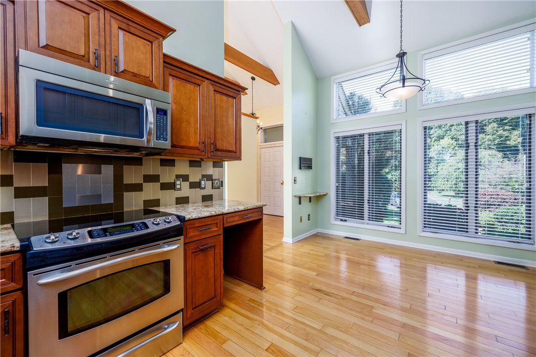 1 Woods Point Penfield, NY 14580 - Photo 18 of 49