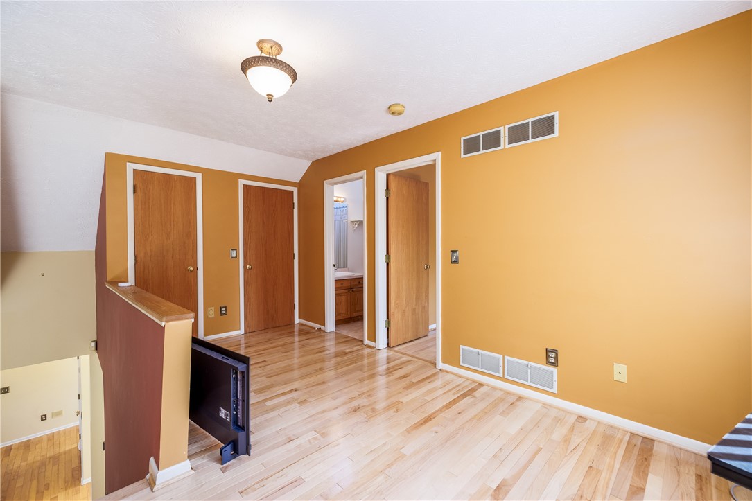 1 Woods Point Penfield, NY 14580 - Photo 36 of 49