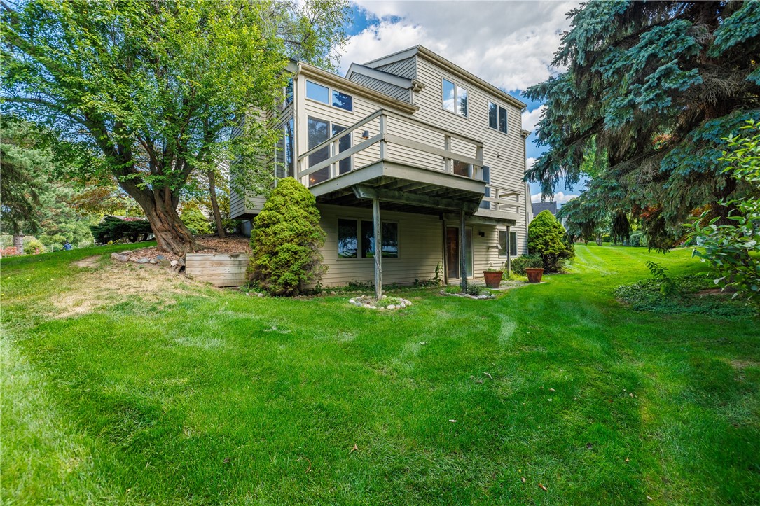 1 Woods Point Penfield, NY 14580 - Photo 6 of 49