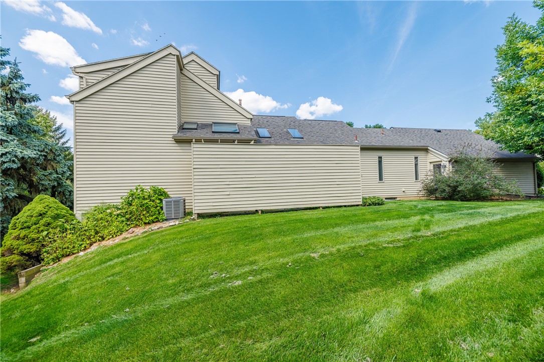 1 Woods Point Penfield, NY 14580 - Photo 10 of 49