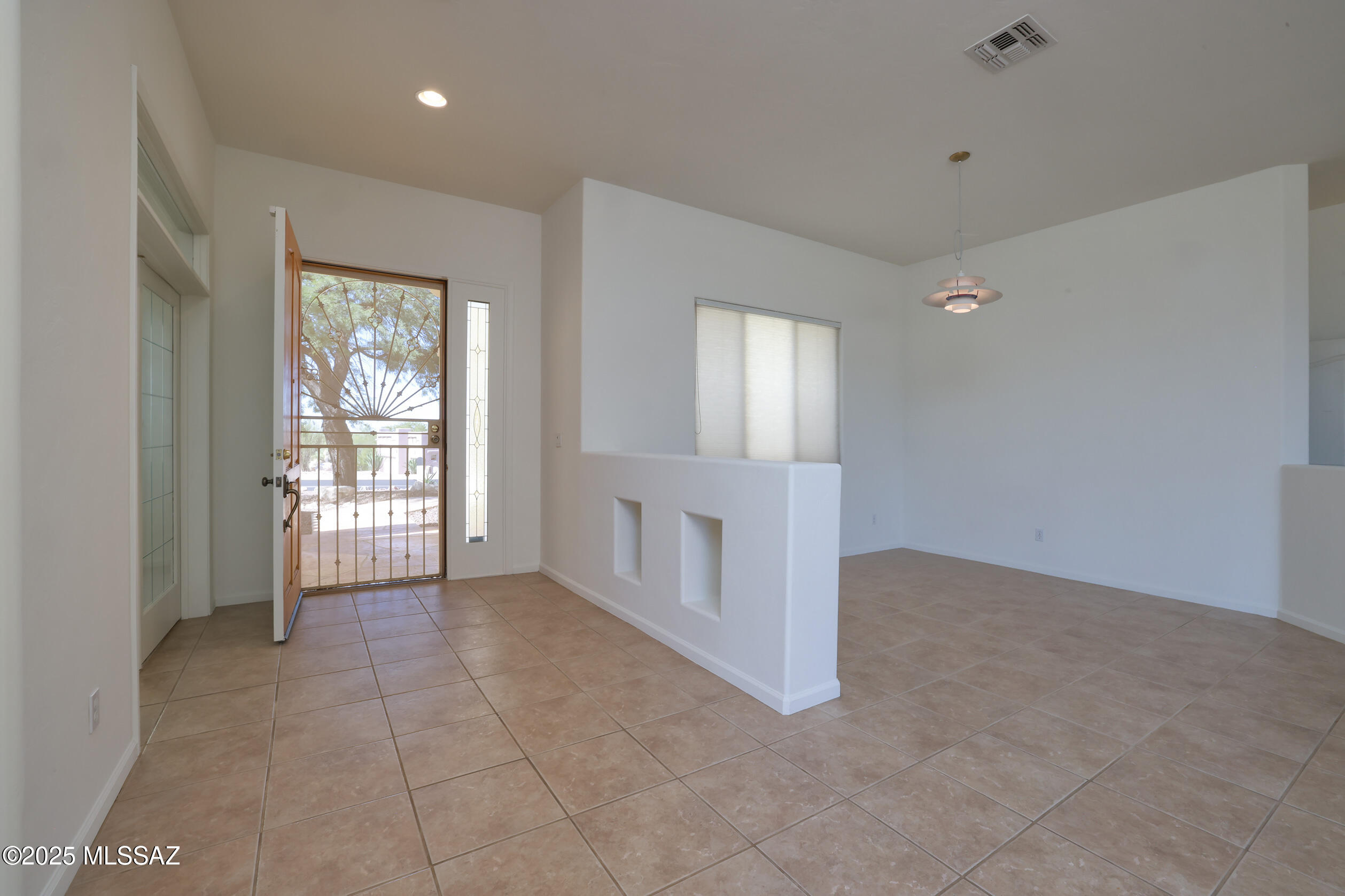 12510 North Piping Rock Road Tucson, AZ 85755 - Photo 18 of 47