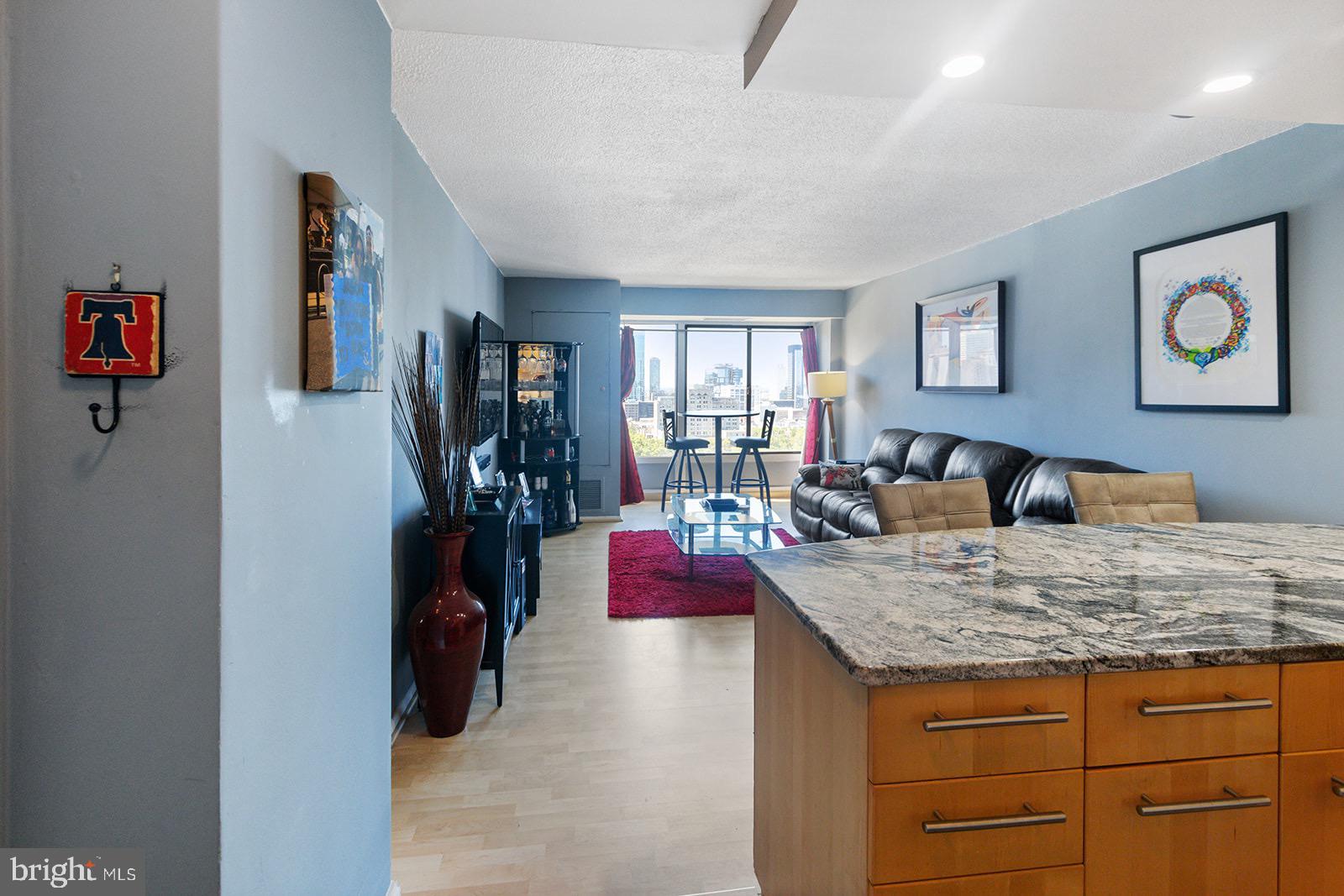 2001 Hamilton Street, Unit 1622 Philadelphia, PA 19130 - Photo 7 of 29