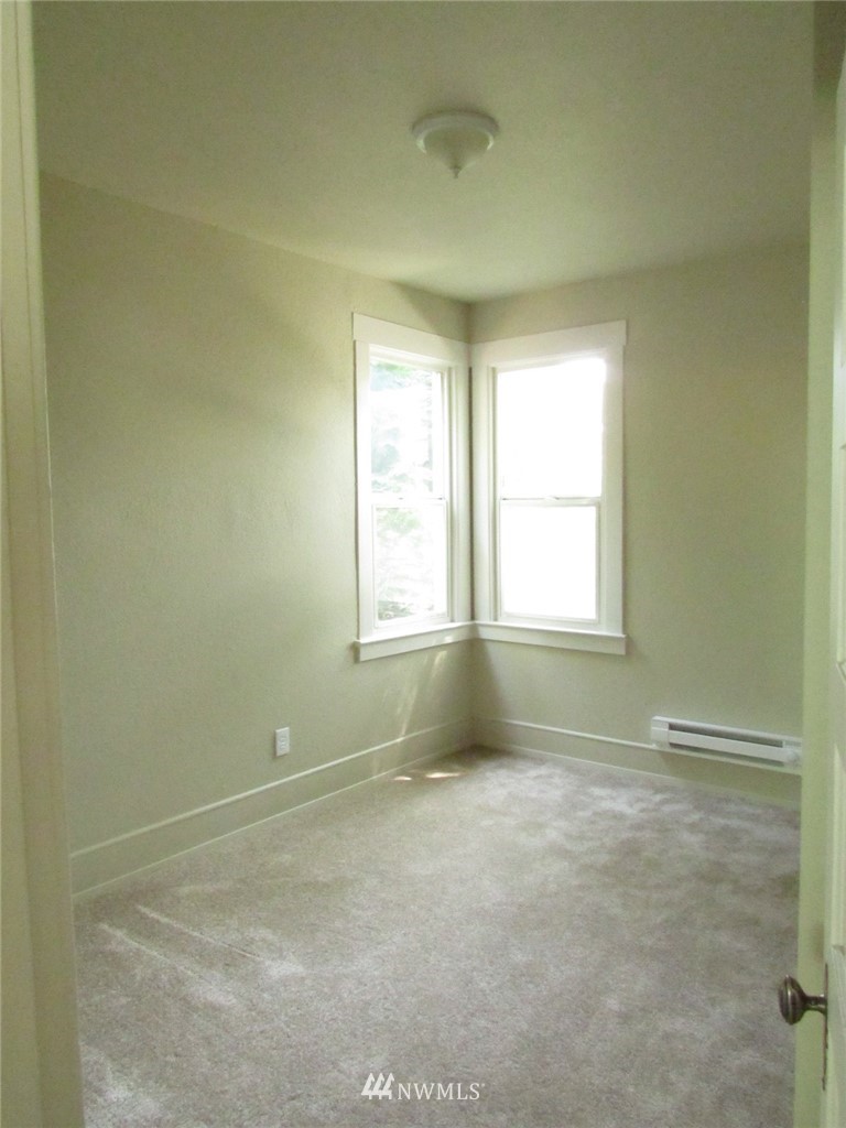 100 Northwest 3rd Place Renton, WA 98057 - Photo 10 of 18 a view of room with window